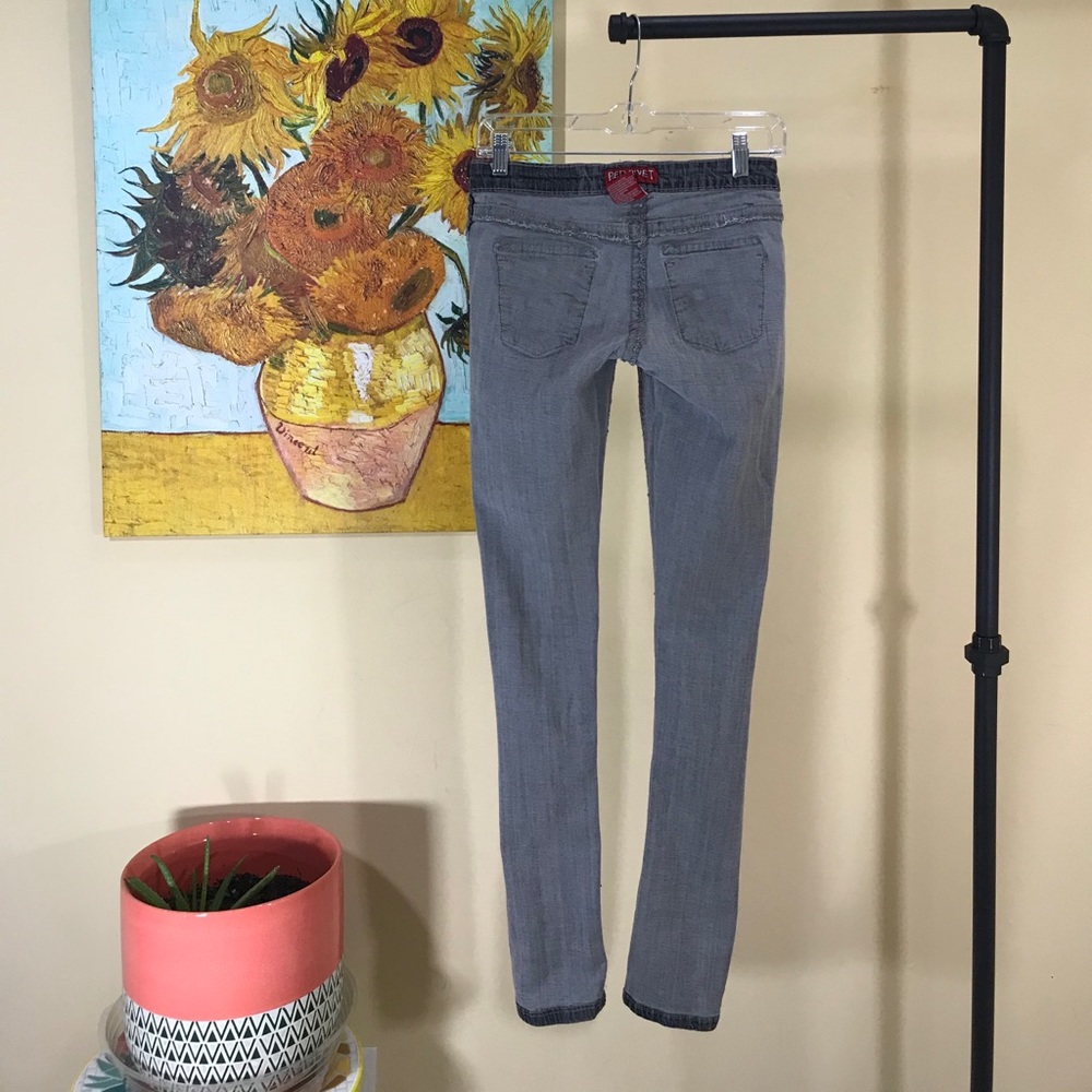 Red Rivet Jeans - Picture 15 of 16